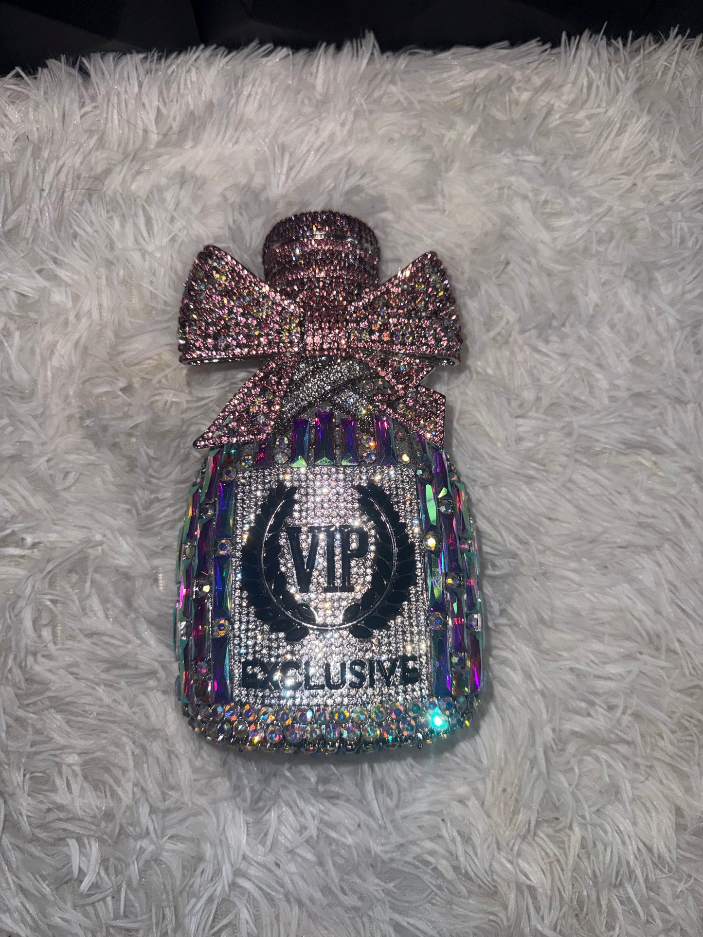 VIP Clutch